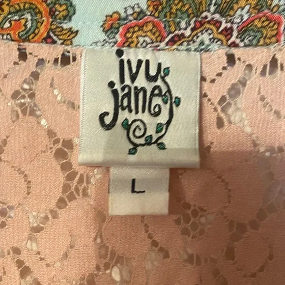 Ivy Jane Blush Lace Kimono with Vibrant Trim - Picture 2 of 7